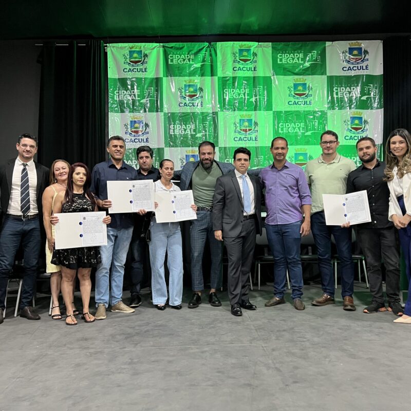 Entrega de escrituras registradas em Caculé – BA