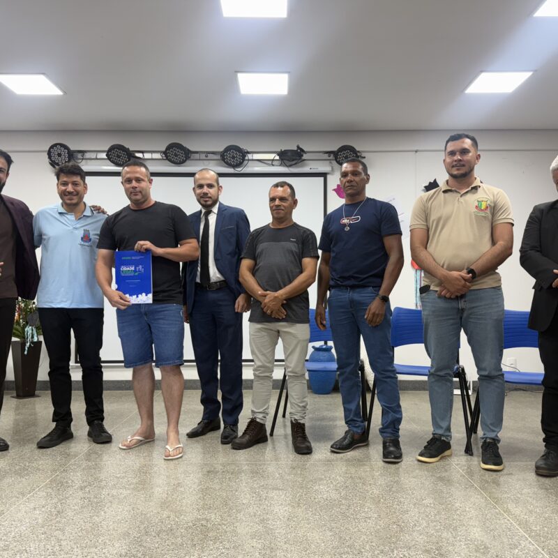 Entrega de escrituras registradas em Condeúba – BA